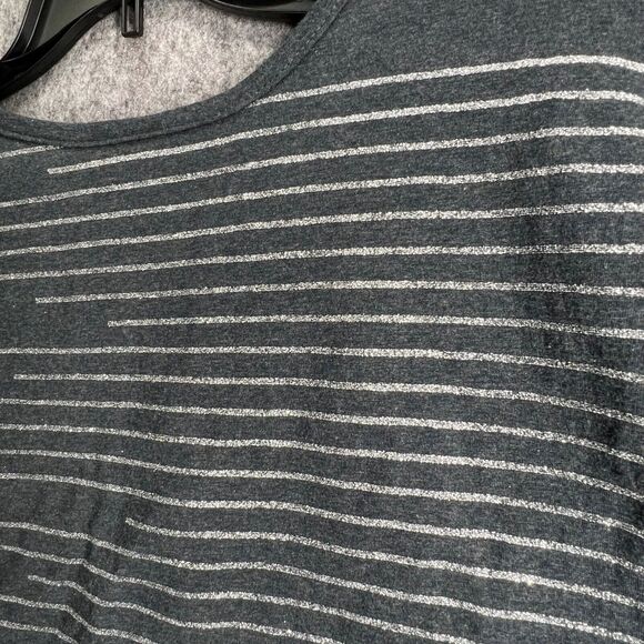 Liz Claiborne Top Womens XL Gray Striped Glitter Tee Short Sleeve Travel Resort - Picture 15 of 16
